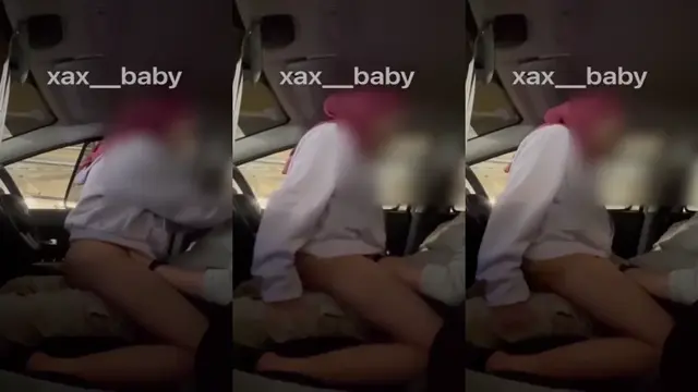 Hijab Xax Baby Eksib Pulang Kerja Ngewe di Mobil